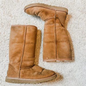 UGG | Women's Classic Tall Boot - Chestnut